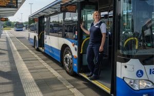 Bus Fahrer werden: Voraussetzungen, Ausbildung und Karriere